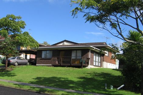 Photo of property in 11 Clipper Place, Shelly Park, Auckland, 2014