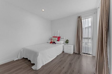 Photo of property in 17 Hoiho Road, Pukekohe, 2120