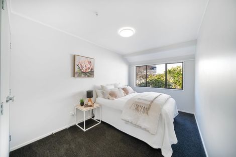 Photo of property in 12 Longmont Terrace, Churton Park, Wellington, 6037