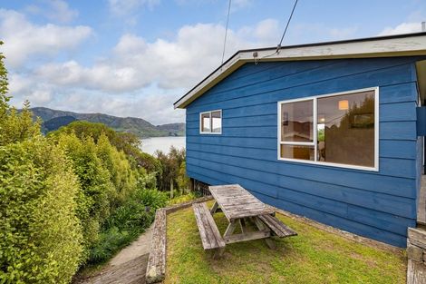 Photo of property in 11 Ranui Crescent, Diamond Harbour, 8971