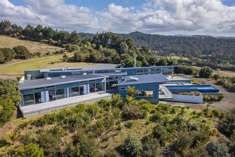 Photo of property in 28 Radar Road, Hot Water Beach, Whitianga, 3591