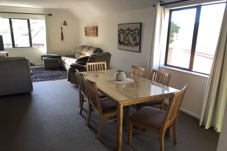 Photo of property in 35 Futuna Close, Karori, Wellington, 6012