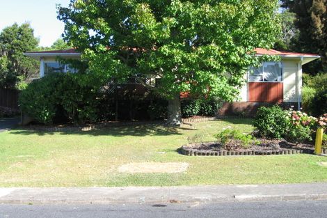 Photo of property in 52 Awaruku Road, Torbay, Auckland, 0630