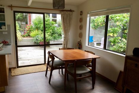 Photo of property in 27 Hastings Parade, Devonport, Auckland, 0624