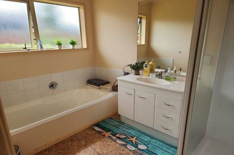 Photo of property in 83 Arabian Drive, Papamoa Beach, Papamoa, 3118