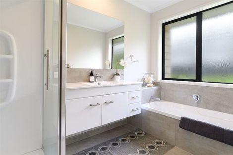 Photo of property in 11 Bernies Way, Ohauiti, Tauranga, 3112