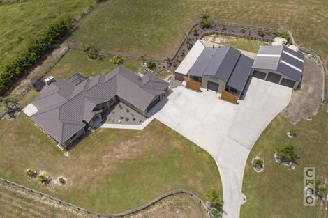 Photo of property in 73c Oraha Road, Kumeu, 0892