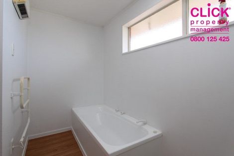 Photo of property in 17 Patrick Street, The Glen, Dunedin, 9011