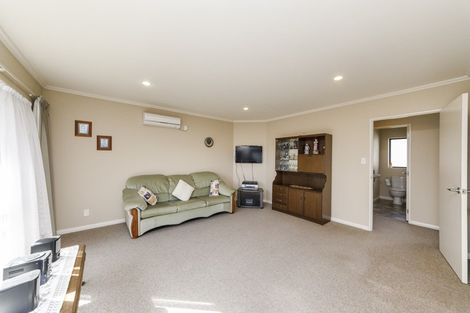 Photo of property in 15b Denbigh Street, Feilding, 4702
