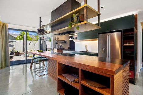 Photo of property in 5 Diamond Lane, Wanaka, 9305