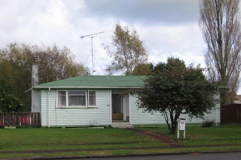 Photo of property in 16 Saint Andrews Drive, Tokoroa, 3420