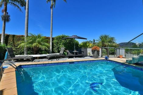 Photo of property in 44 Marellen Drive, Red Beach, 0932