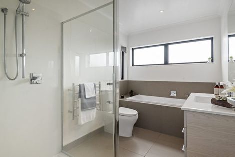 Photo of property in 15 Oioi Road, Hobsonville, Auckland, 0616