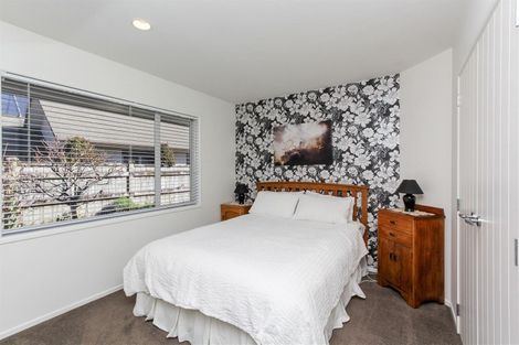 Photo of property in 8 Sampson Avenue, Waiwhakaiho, New Plymouth, 4312