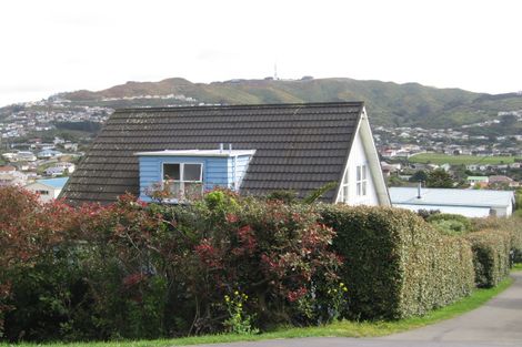 Photo of property in 54 Sheridan Terrace, Johnsonville, Wellington, 6037