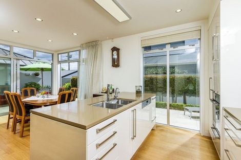 Photo of property in 8 Sylvan Park Avenue, Milford, Auckland, 0620