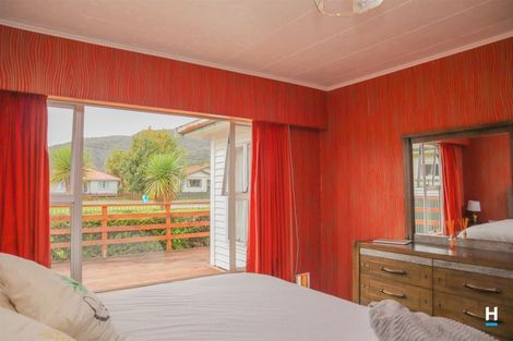 Photo of property in 16 Ohau Street, Dobson, Greymouth, 7805