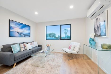 Photo of property in 3/11 Hereford Street, Te Atatu Peninsula, Auckland, 0610