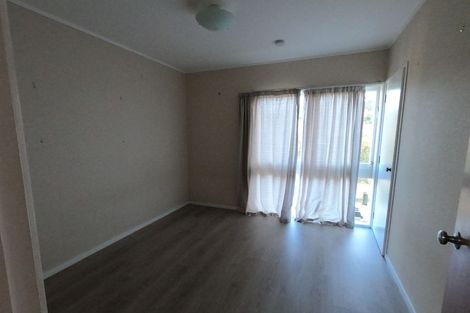 Photo of property in 15 Gretel Place, Hillcrest, Auckland, 0627