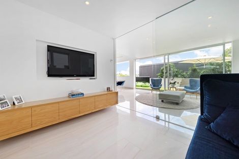 Photo of property in 9 Shirley Road, Grey Lynn, Auckland, 1021