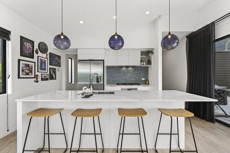 Photo of property in 115 Kaipara Portage Road, Riverhead, 0820