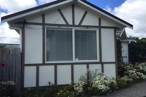 Photo of property in 54 Reelick Avenue, Pakuranga Heights, Auckland, 2010