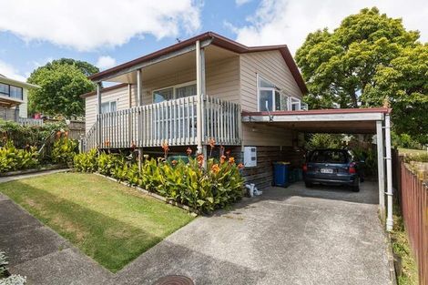 Photo of property in 11 Glastron Place, Bayview, Auckland, 0629