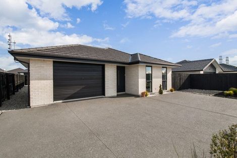 Photo of property in 26 Rannoch Drive, Yaldhurst, Christchurch, 8042
