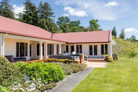 Photo of property in 306 Te Mata Road, Havelock North, 4294