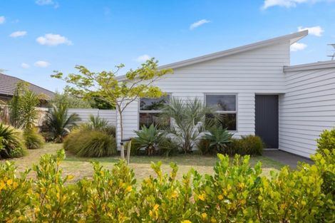 Photo of property in 143 The Boulevard, Papamoa Beach, Papamoa, 3118