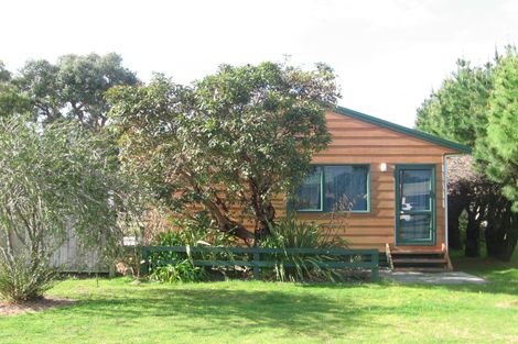 Photo of property in 218a Sylvia Road, Whangamata, 3620