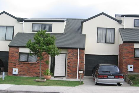 Photo of property in 7 Standage Lane, Kelston, Auckland, 0602