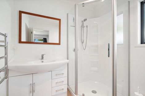 Photo of property in 12 Howard Street, Carterton, 5713