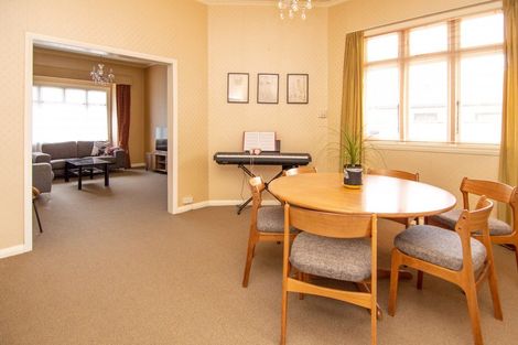 Photo of property in 402 Featherston Street, Palmerston North, 4414