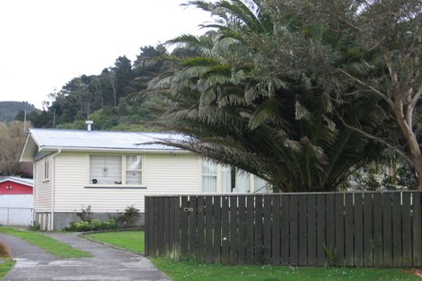 Photo of property in 9 Card Crescent, Featherston, 5710