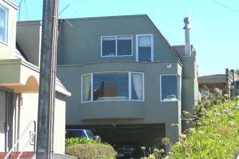 Photo of property in 1/15 Wilding Avenue, Northcote Point, Auckland, 0627