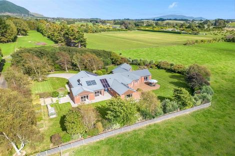 Photo of property in 62 School Road, Te Horo, Otaki, 5582