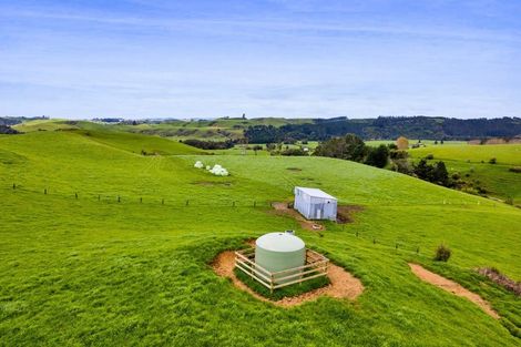Photo of property in 19 Roddy Road, Everett Park, New Plymouth, 4373