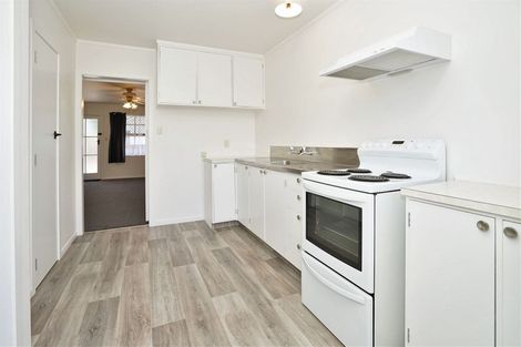 Photo of property in 2/877 Heaphy Terrace, Claudelands, Hamilton, 3214