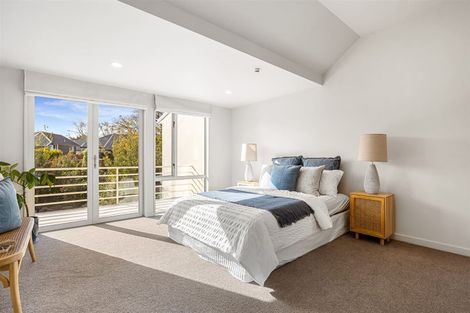 Photo of property in 2/89 Waimairi Road, Upper Riccarton, Christchurch, 8041