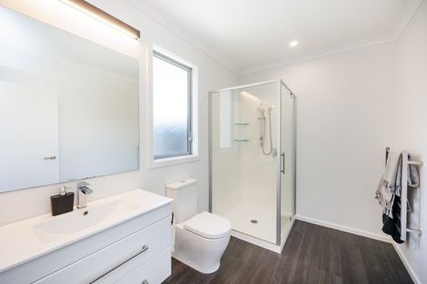 Photo of property in 30 Dogwood Way, Milson, Palmerston North, 4414