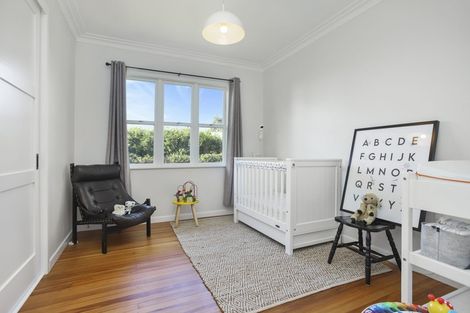 Photo of property in 58 Taylor Road, Mangere Bridge, Auckland, 2022