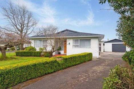 Photo of property in 4 Fairbrother Street, Carterton, 5713