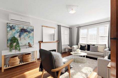 Photo of property in 15 East Street, Petone, Lower Hutt, 5012