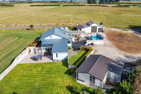 Photo of property in 1288 Normanby Road, Manaia, Hawera, 4678