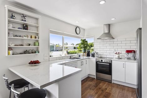 Photo of property in 19a Heihei Place, Paraparaumu, 5032