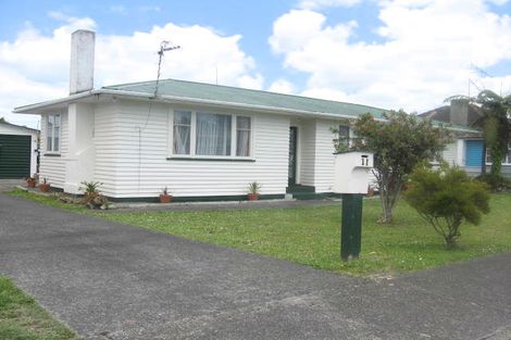 Photo of property in 17 Gibson Street, Aramoho, Whanganui, 4500