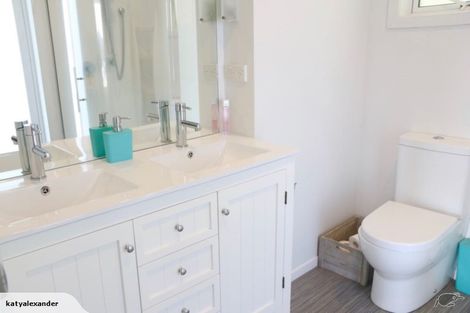 Photo of property in 1216 Hikuai Settlement Road, Pauanui, Hikuai, 3579