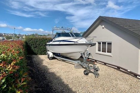 Photo of property in 62 Intrepid Crescent, Beachlands, Auckland, 2018