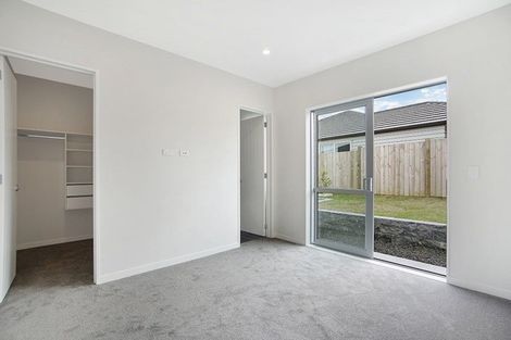 Photo of property in 75d Twin Parks Rise, Papakura, 2582